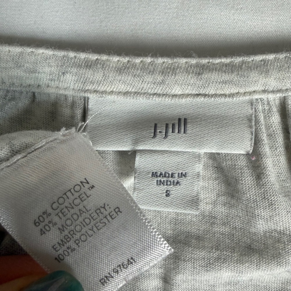 J. Jill Womens Grey Heathered Embroidered Long Sleeve Henley Top Small Boho - Picture 4 of 5